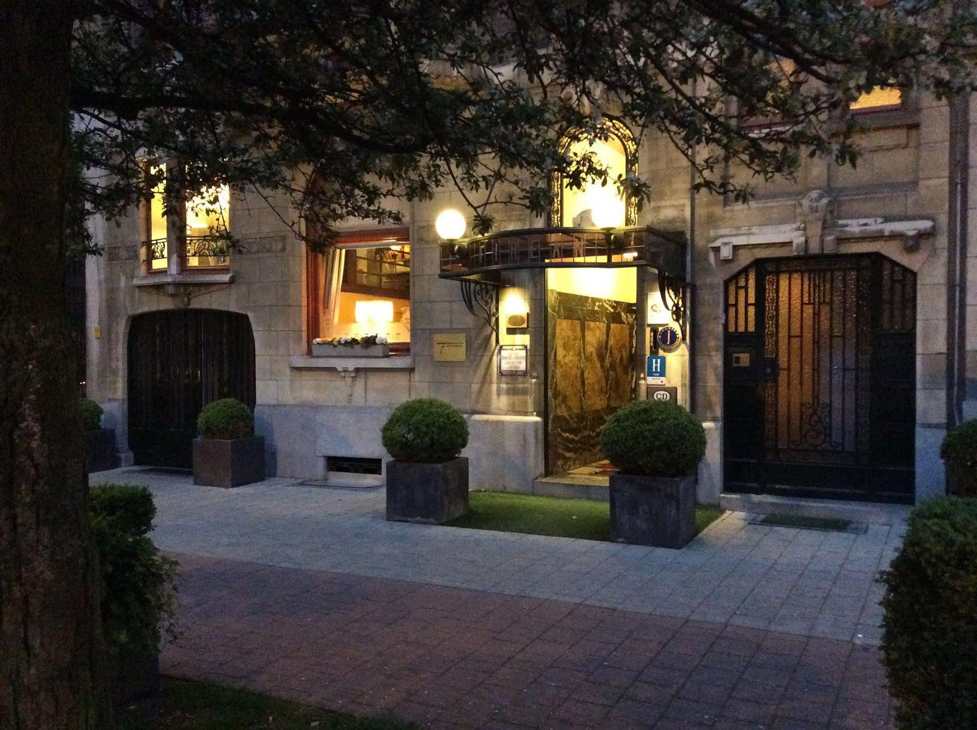 Hotel Firean Antwerpen Buitenkant foto